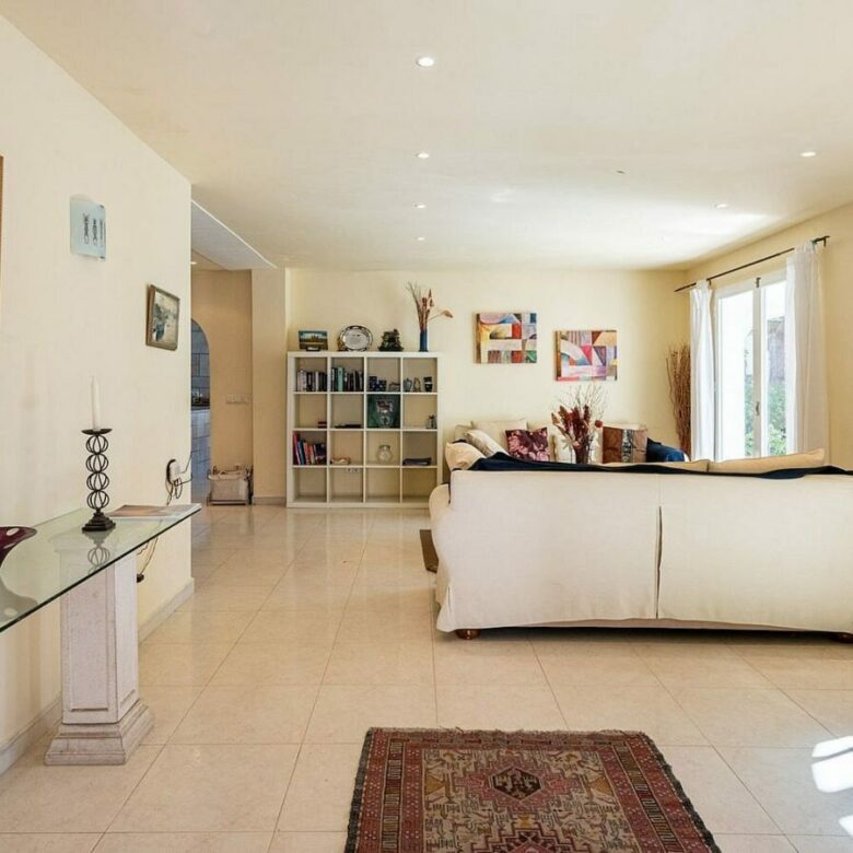 Beachside villa 100 m from the sea with roof terrace and pool Linda Vista Baja San Pedro