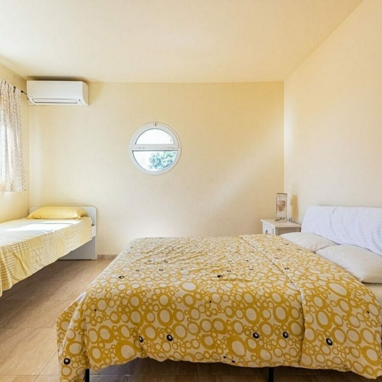 Beachside villa 100 m from the sea with roof terrace and pool Linda Vista Baja San Pedro
