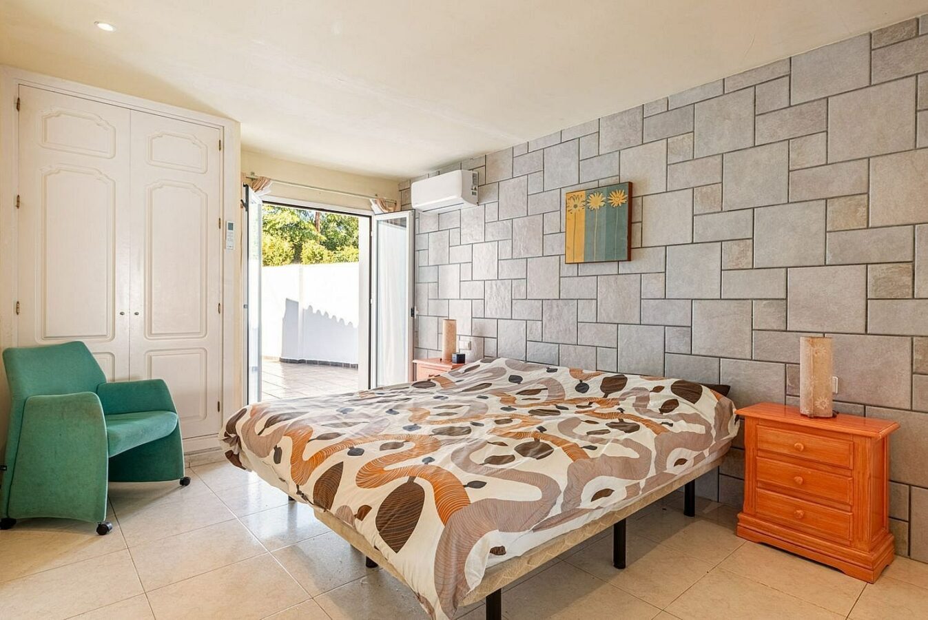 Beachside villa 100 m from the sea with roof terrace and pool Linda Vista Baja San Pedro