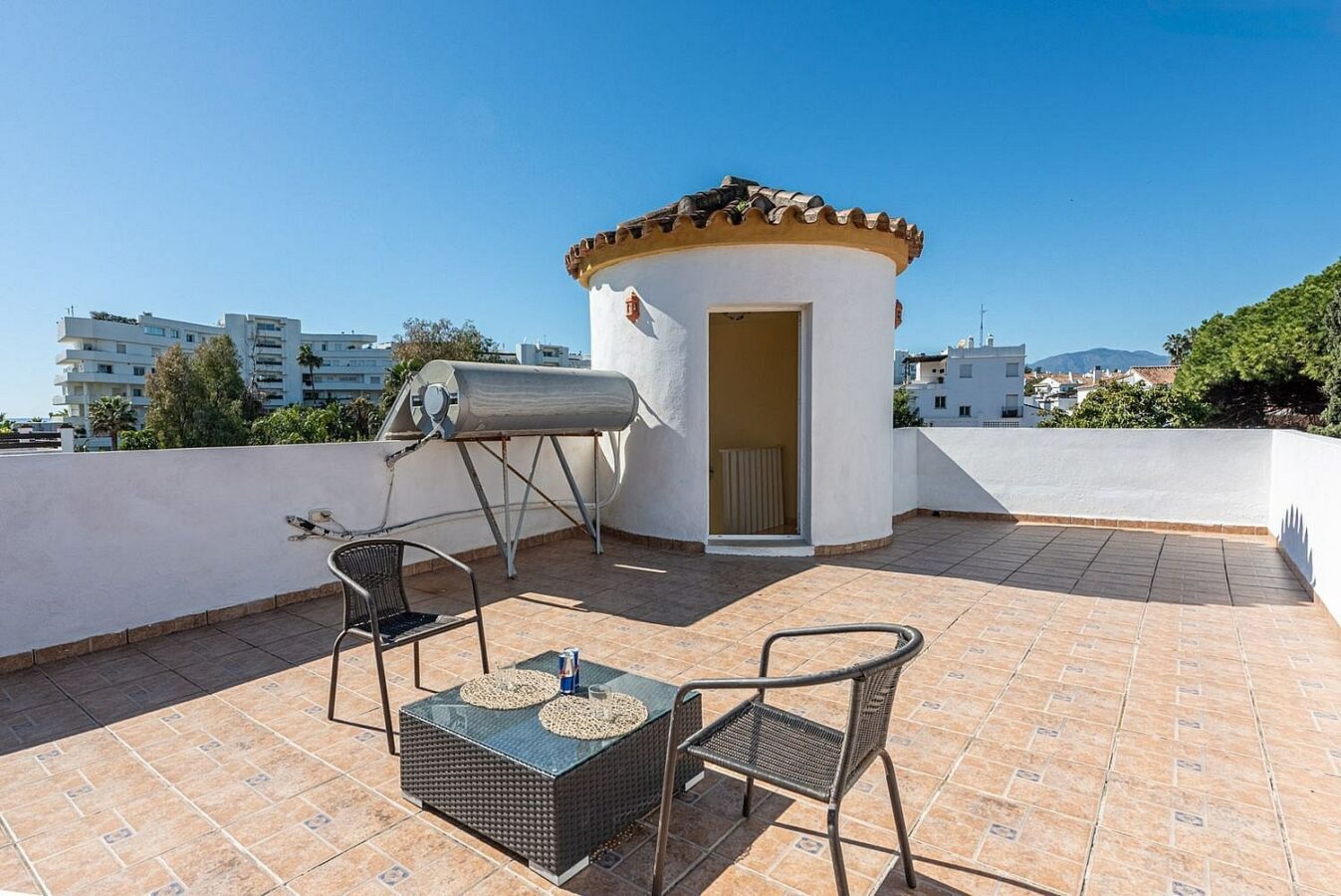Beachside villa 100 m from the sea with roof terrace and pool Linda Vista Baja San Pedro