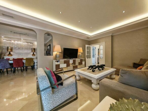 Spacious south-west facing villa with pool steps from the beach in Elviria, Marbella