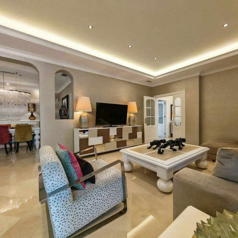 Spacious south-west facing villa with pool steps from the beach in Elviria, Marbella