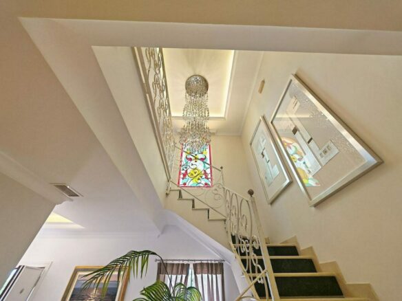 Spacious south-west facing villa with pool steps from the beach in Elviria, Marbella