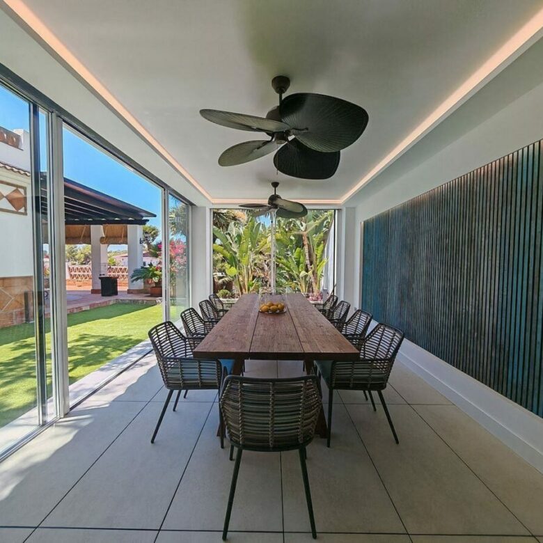 Spacious south-west facing villa with pool steps from the beach in Elviria, Marbella