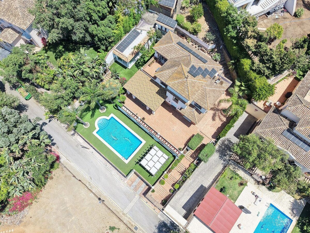 Spacious south-west facing villa with pool steps from the beach in Elviria, Marbella