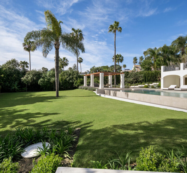 FOR SALE 🇪🇸✨ Villa · Nueva Andalucía · Las Brisas · Marbella  – Turnkey