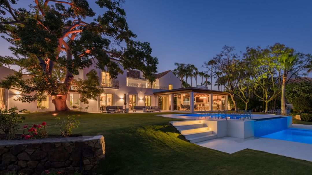Contemporary Marbella Villa for Sale in La Cerquilla