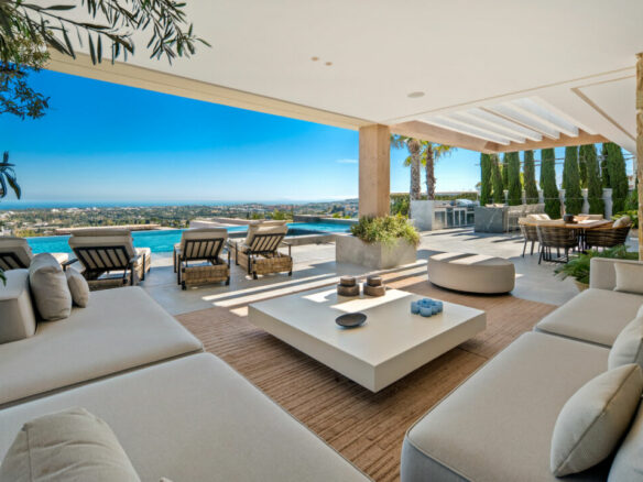 FOR SALE 🇪🇸✨ Villa · El Herrojo · The Hills · La Quinta · Benahavís