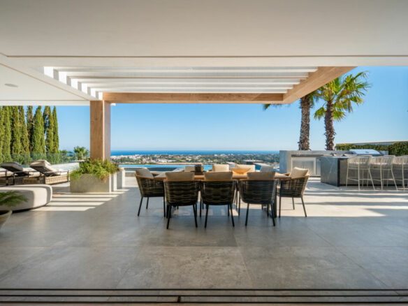 FOR SALE 🇪🇸✨ Villa · El Herrojo · The Hills · La Quinta · Benahavís