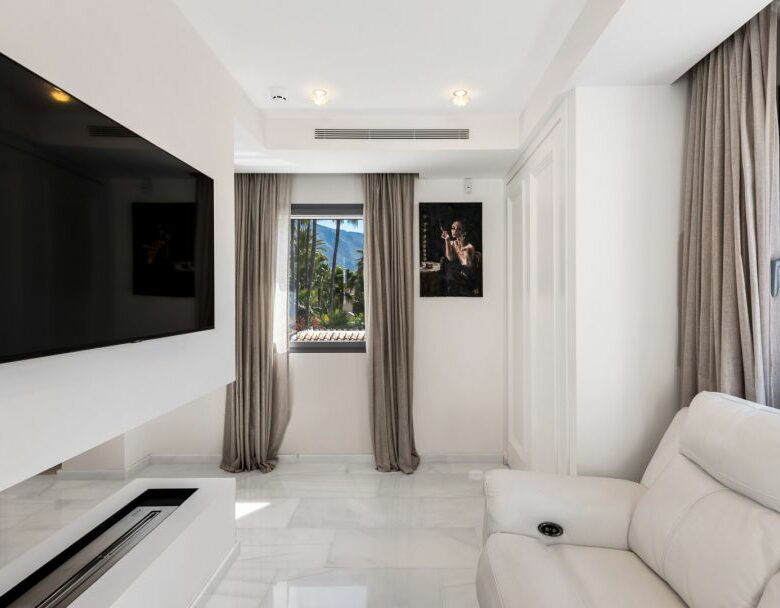 Contemporary Marbella Villa for Sale in La Cerquilla