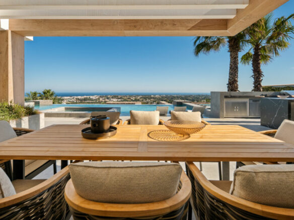 FOR SALE 🇪🇸✨ Villa · El Herrojo · The Hills · La Quinta · Benahavís