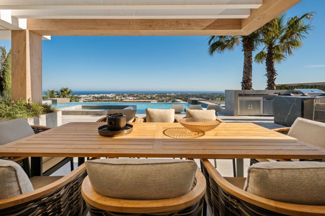 FOR SALE 🇪🇸✨ Villa · El Herrojo · The Hills · La Quinta · Benahavís