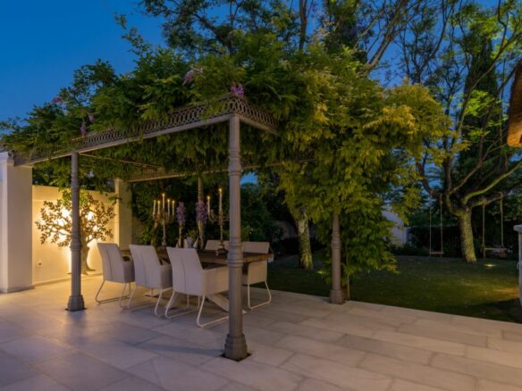 Contemporary Marbella Villa for Sale in La Cerquilla