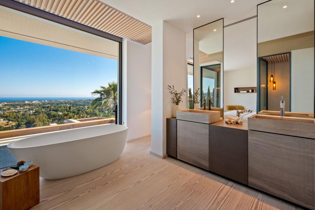 FOR SALE 🇪🇸✨ Villa · El Herrojo · The Hills · La Quinta · Benahavís