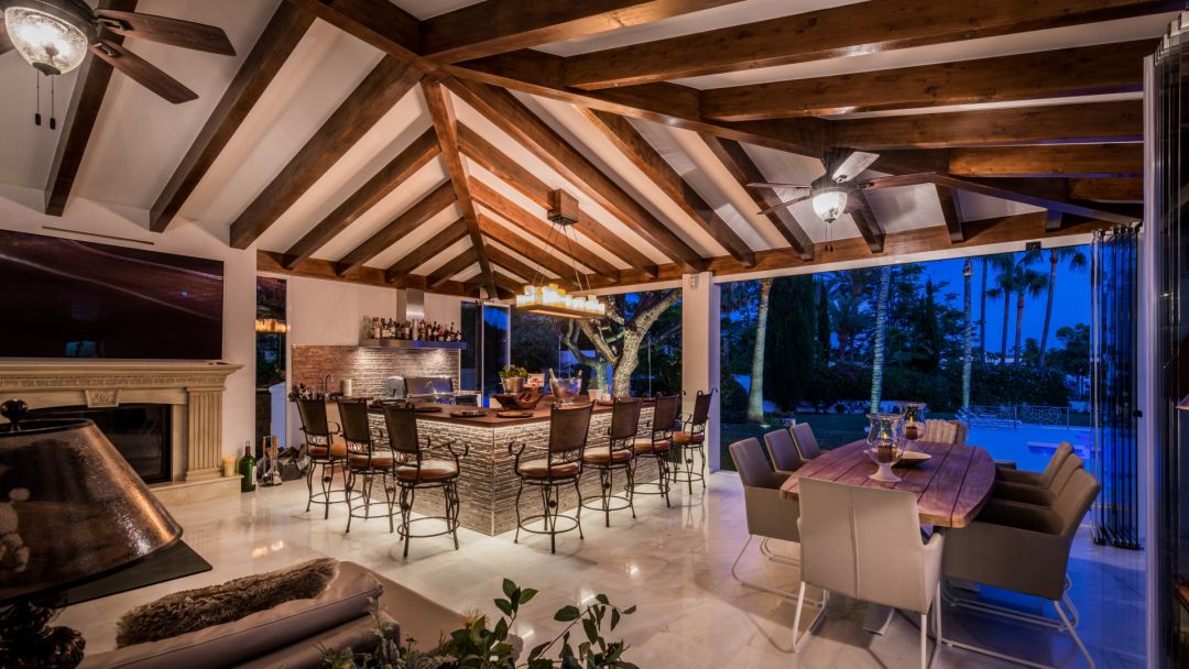 Contemporary Marbella Villa for Sale in La Cerquilla