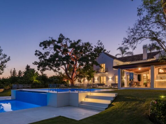 Contemporary Marbella Villa for Sale in La Cerquilla