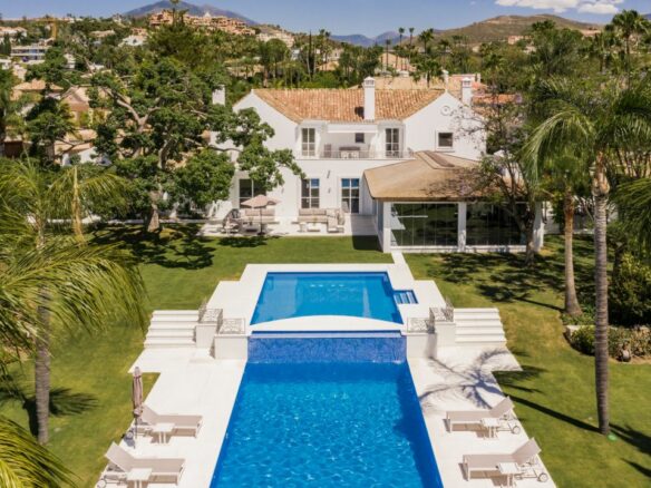 Contemporary Marbella Villa for Sale in La Cerquilla