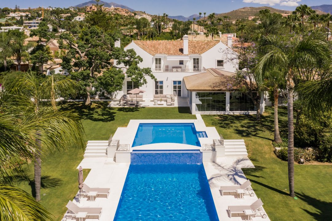 Contemporary Marbella Villa for Sale in La Cerquilla