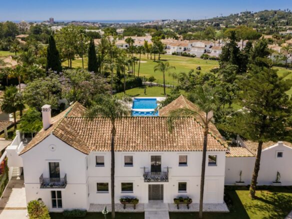 Contemporary Marbella Villa for Sale in La Cerquilla