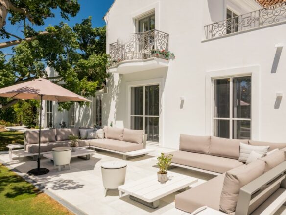 Contemporary Marbella Villa for Sale in La Cerquilla