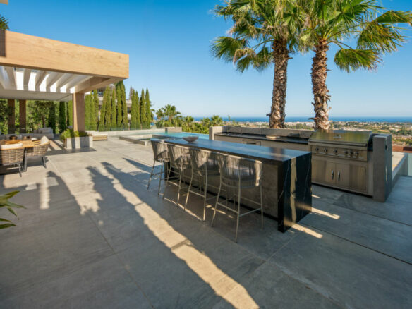 FOR SALE 🇪🇸✨ Villa · El Herrojo · The Hills · La Quinta · Benahavís