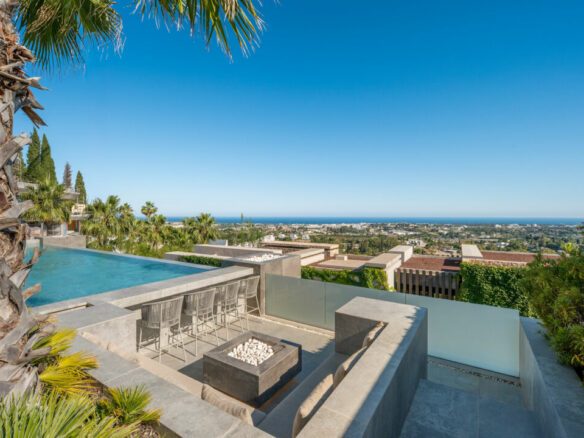 FOR SALE 🇪🇸✨ Villa · El Herrojo · The Hills · La Quinta · Benahavís