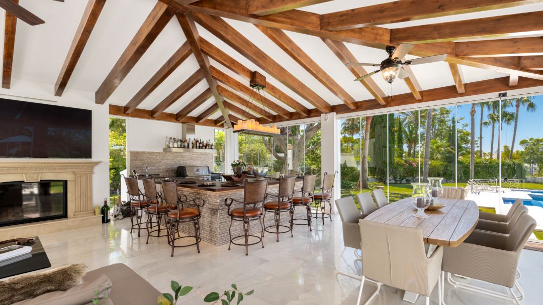 Contemporary Marbella Villa for Sale in La Cerquilla
