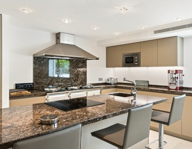 Contemporary Marbella Villa for Sale in La Cerquilla