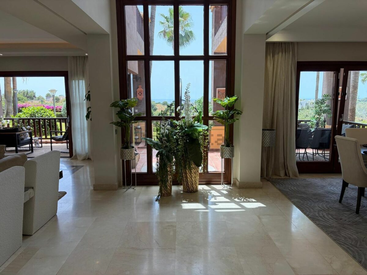 FOR SALE 🏡 Frontline Villa with Panoramic Sea Views – Capellanía Hill Club, Golden Mile, Marbella