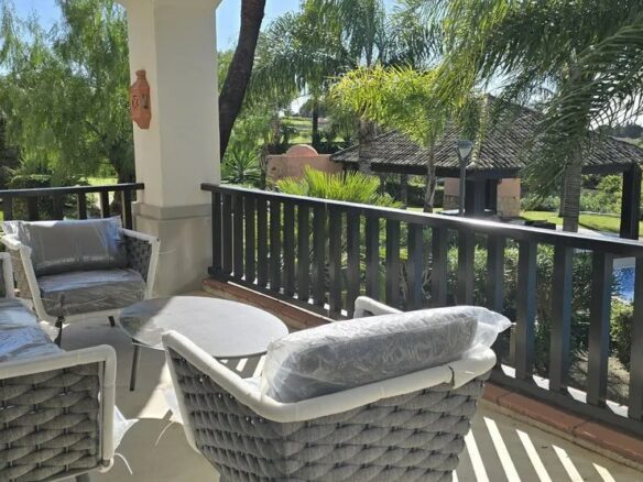 FOR SALE 🏡 Recently Refurbished Villa with Sea Views – Capellanía Hill Club, Golden Mile, Marbella