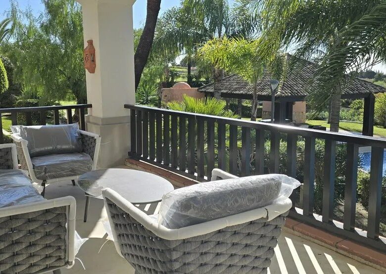 FOR SALE 🏡 Recently Refurbished Villa with Sea Views – Capellanía Hill Club, Golden Mile, Marbella