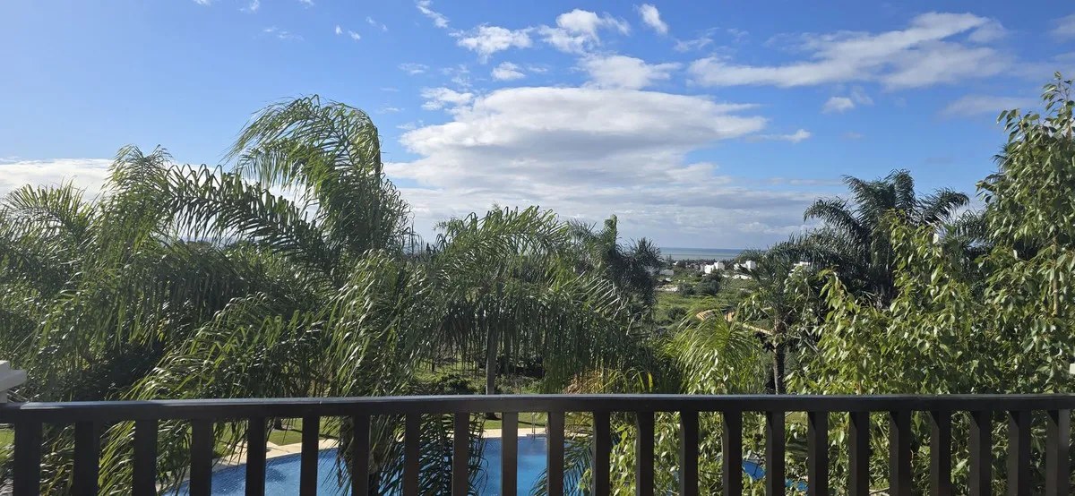FOR SALE 🏡 Recently Refurbished Villa with Sea Views – Capellanía Hill Club, Golden Mile, Marbella
