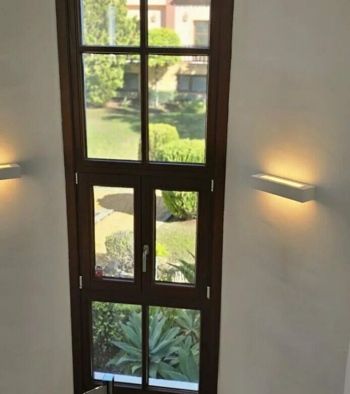 FOR SALE 🏡 Recently Refurbished Villa with Sea Views – Capellanía Hill Club, Golden Mile, Marbella