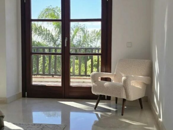 FOR SALE 🏡 Recently Refurbished Villa with Sea Views – Capellanía Hill Club, Golden Mile, Marbella