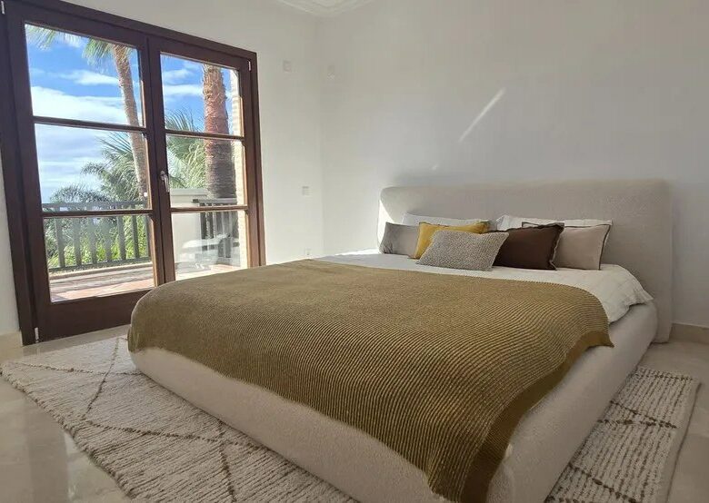 FOR SALE 🏡 Recently Refurbished Villa with Sea Views – Capellanía Hill Club, Golden Mile, Marbella