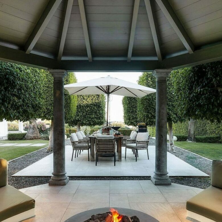 Classic villa with pool and mountain views Sierra Blanca Marbella
