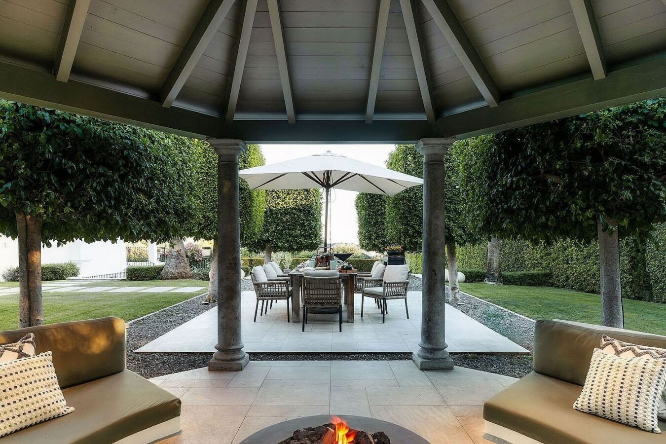 Classic villa with pool and mountain views Sierra Blanca Marbella