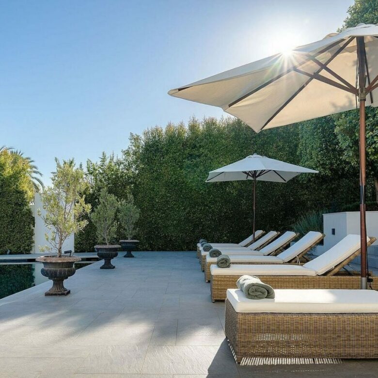 Classic villa with pool and mountain views Sierra Blanca Marbella