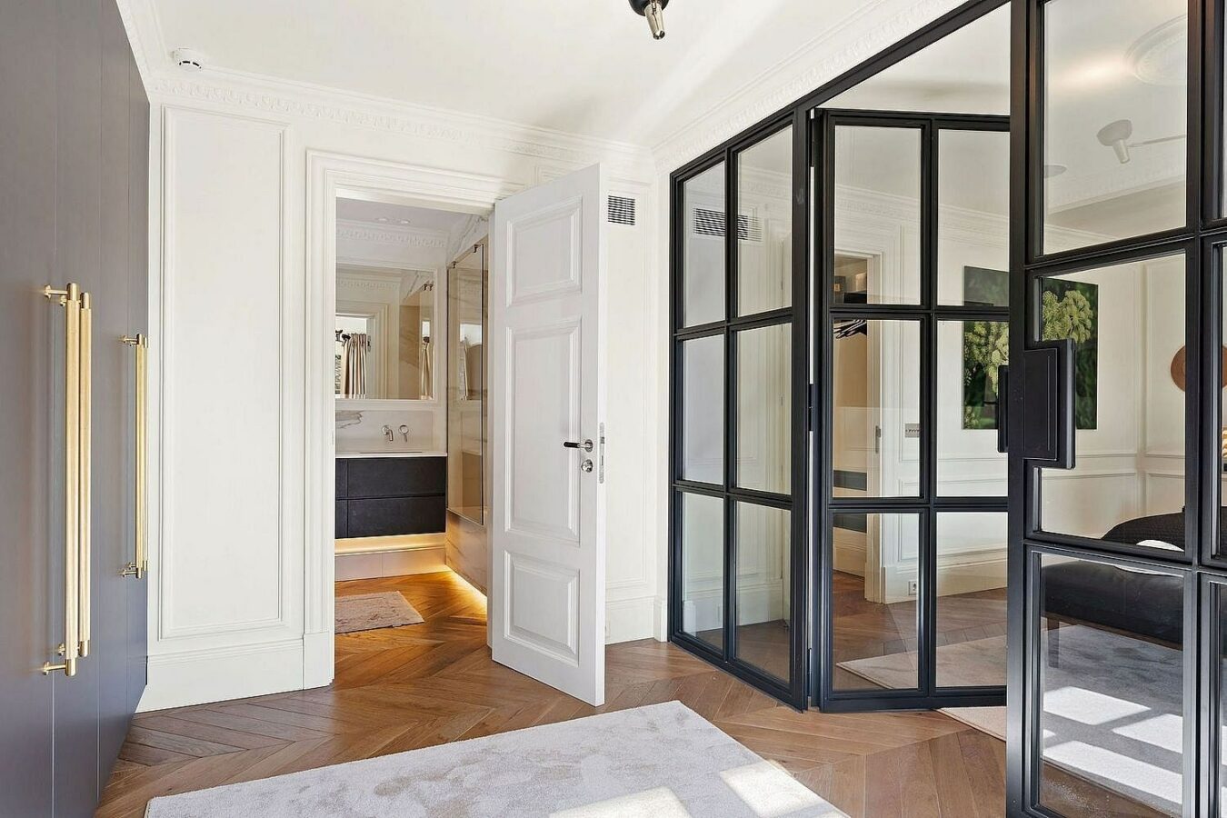 Classic villa with pool and mountain views Sierra Blanca Marbella