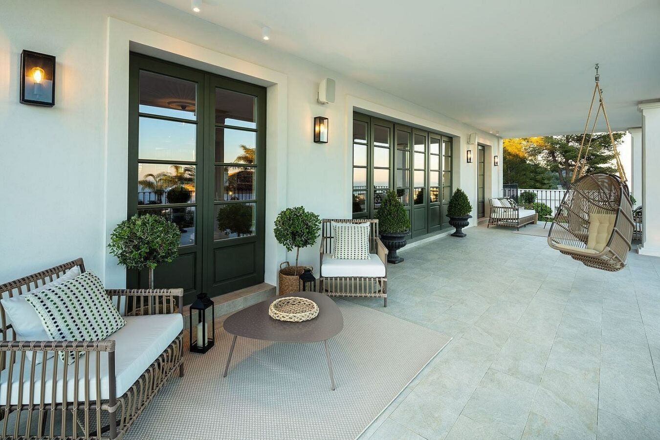 Classic villa with pool and mountain views Sierra Blanca Marbella