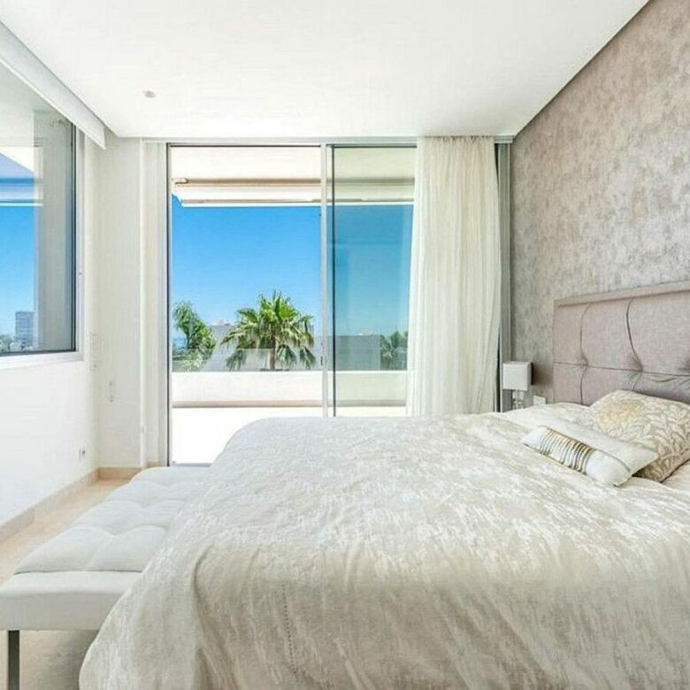 Contemporary villa with sea views and pool in a gated community, Rio Real, Marbella