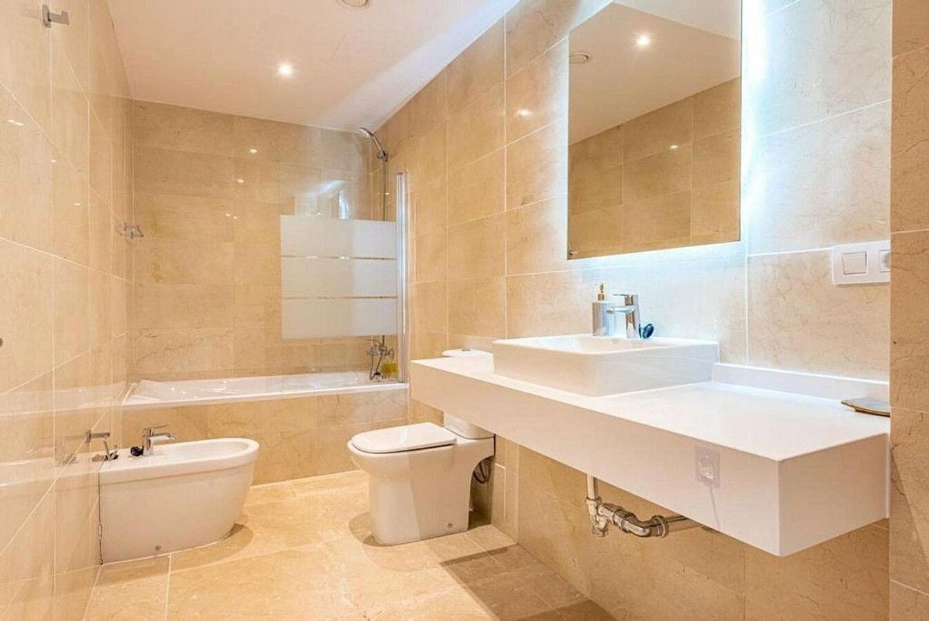 Contemporary villa with sea views and pool in a gated community, Rio Real, Marbella