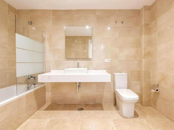 Contemporary villa with sea views and pool in a gated community, Rio Real, Marbella