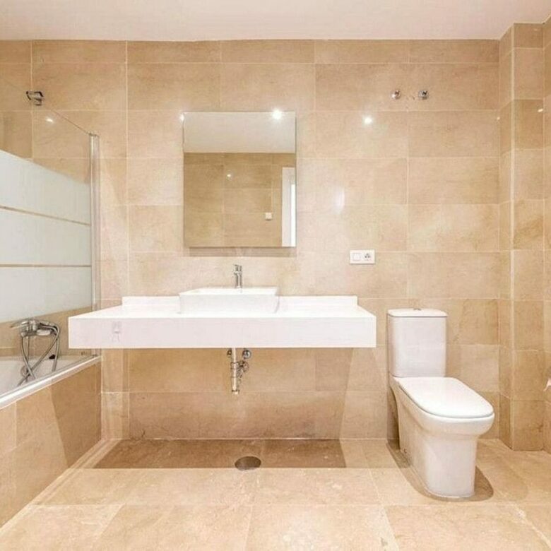 Contemporary villa with sea views and pool in a gated community, Rio Real, Marbella
