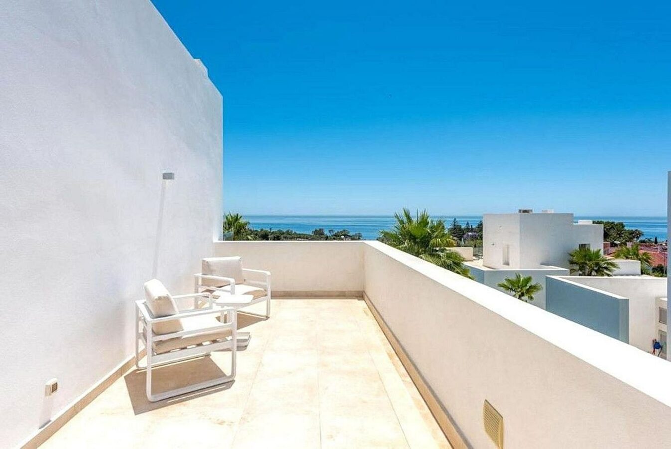 Contemporary villa with sea views and pool in a gated community, Rio Real, Marbella