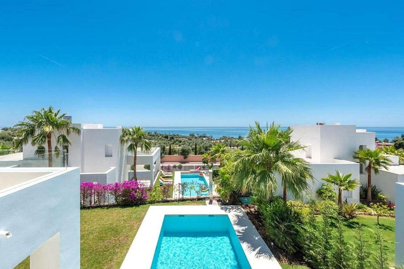 Contemporary villa with sea views and pool in a gated community, Rio Real, Marbella