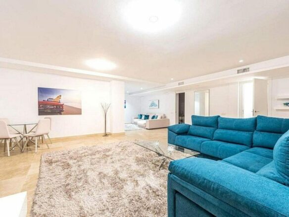 Contemporary villa with sea views and pool in a gated community, Rio Real, Marbella