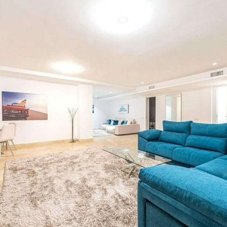 Contemporary villa with sea views and pool in a gated community, Rio Real, Marbella