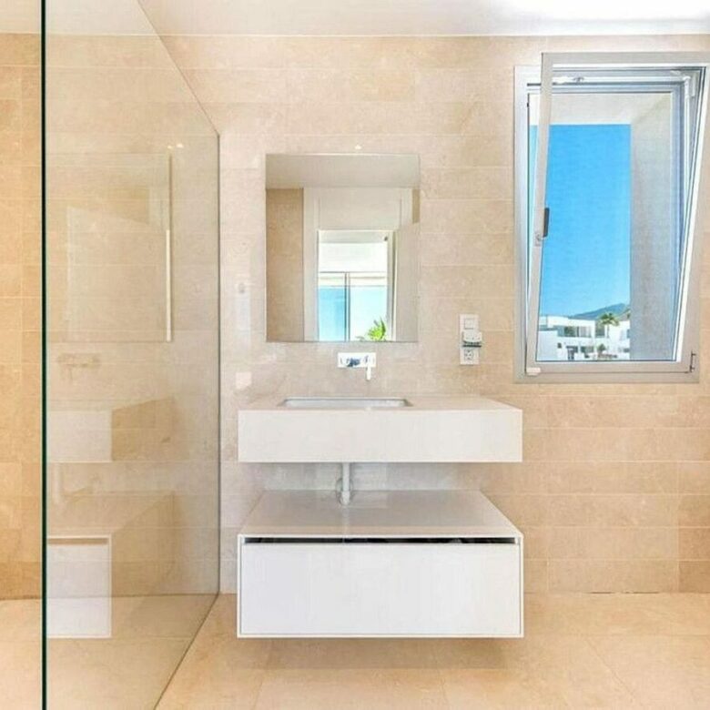 Contemporary villa with sea views and pool in a gated community, Rio Real, Marbella