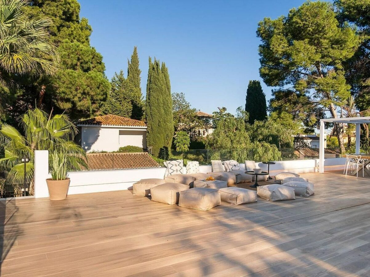 Contemporary villa with pool and guest house in Aloha, Nueva Andalucia, Marbella
